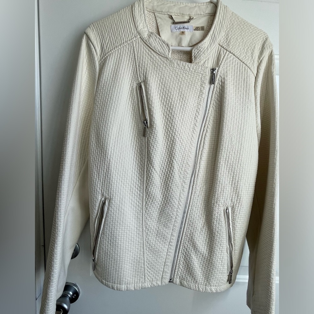 Calvin Klein jacket XL. Cream. Motorcycle Jacket
